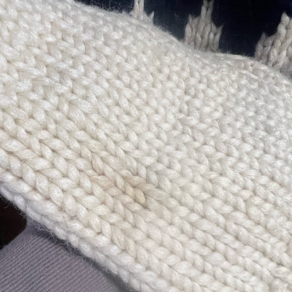 25. TUAK 100% Wool Sweater!! Beautiful piece with some flaws please look at pics - Picture 6 of 10